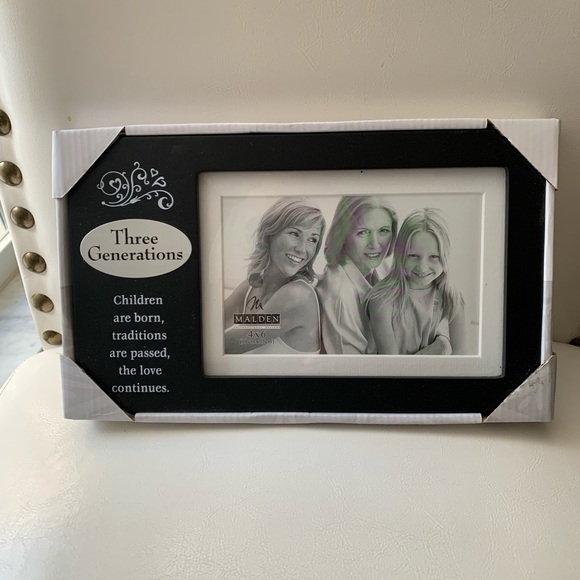 Three Generations Photo Frame - Picture 1 of 4